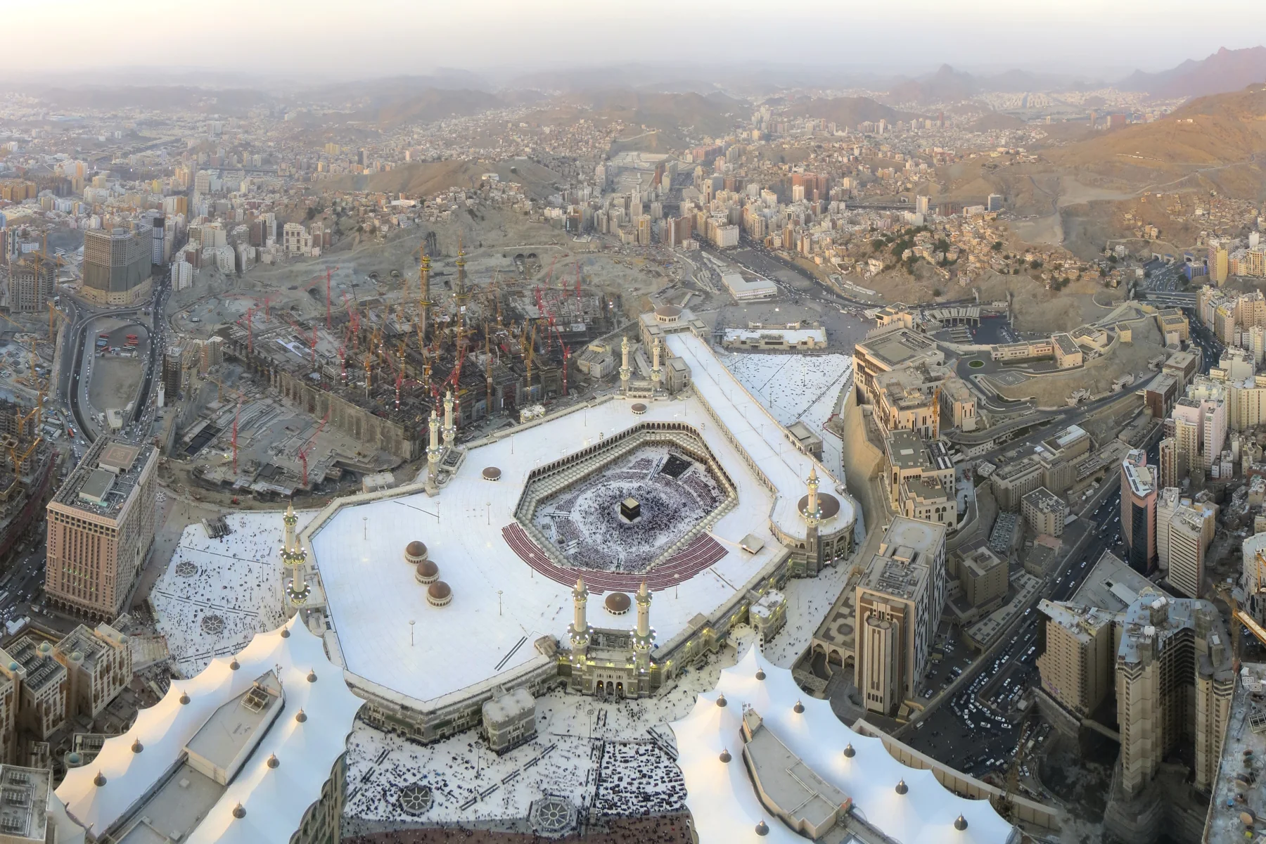 Vue panoramique de La Mecque et de la mosquée al-Haram, photographiée en 2012